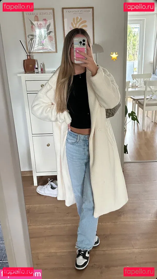 Hannah C Onlyfans Photo Gallery 