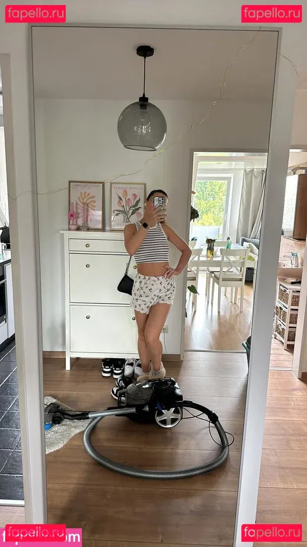 Hannah C Onlyfans Photo Gallery 