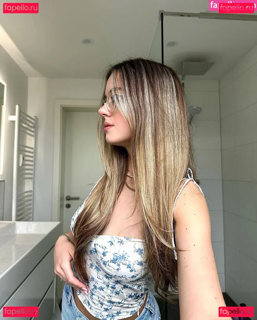 Hannah C Onlyfans Photo Gallery 