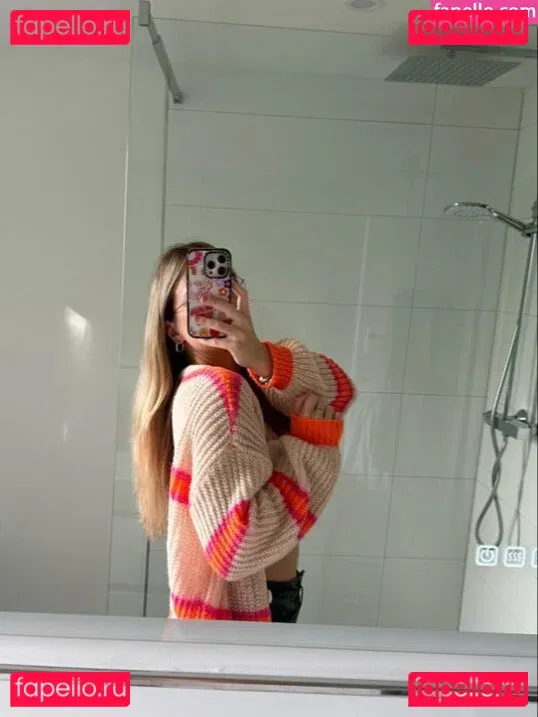 Hannah C Onlyfans Photo Gallery 