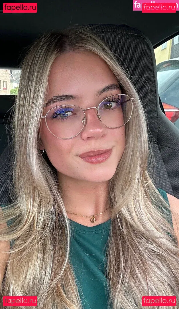 Hannah C Onlyfans Photo Gallery 