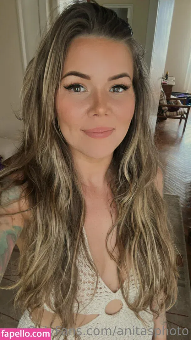 anitkaaa Onlyfans Photo Gallery 