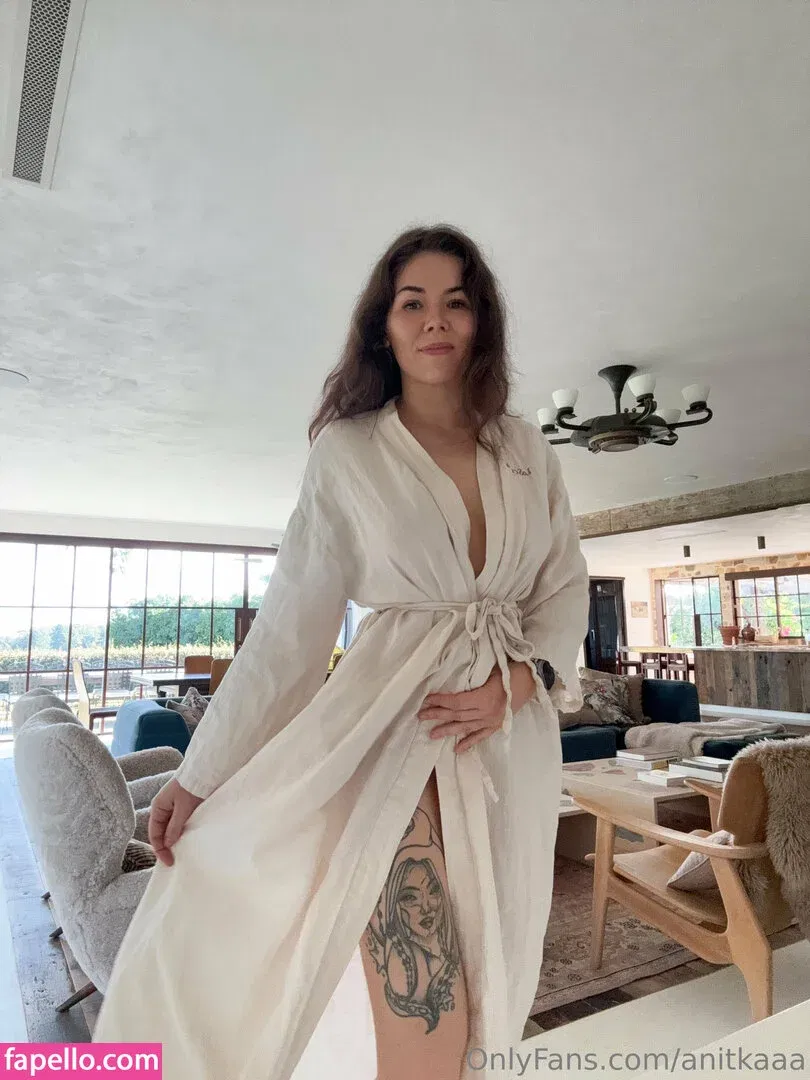 anitkaaa Onlyfans Photo Gallery 