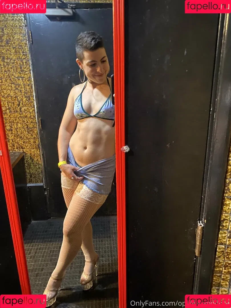 opal.lilly.onyx Onlyfans Photo Gallery 
