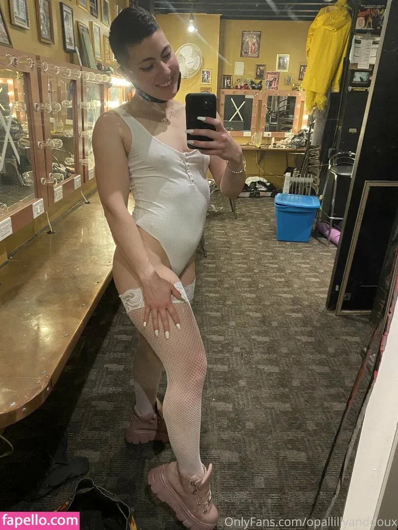 opal.lilly.onyx Onlyfans Photo Gallery 