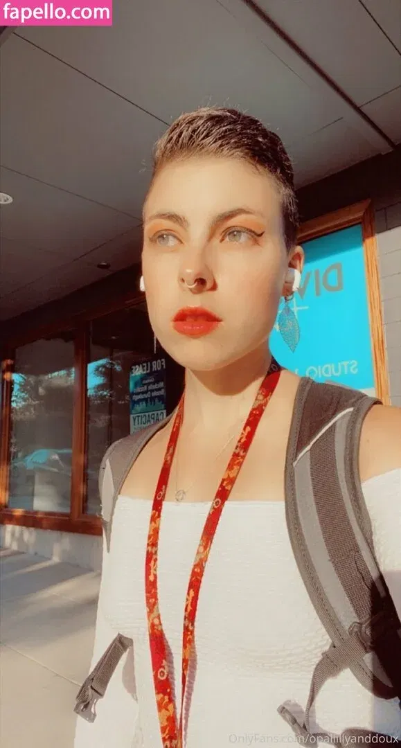 opal.lilly.onyx Onlyfans Photo Gallery 