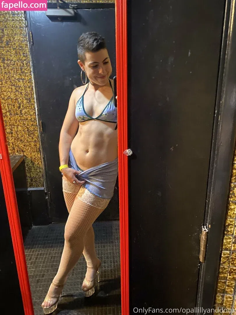 opal.lilly.onyx Onlyfans Photo Gallery 