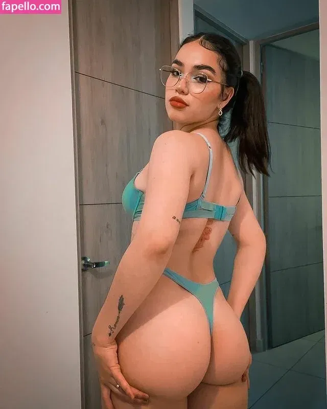 Katherine Alvarez Onlyfans Photo Gallery 