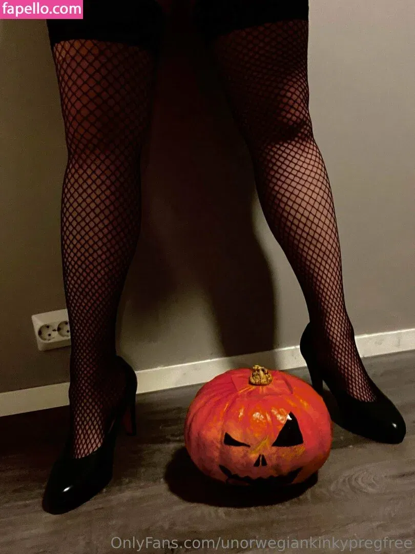 unorwegiankinkypregfree Onlyfans Photo Gallery 