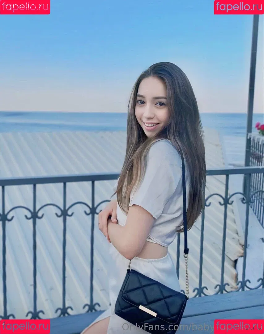 babysakuratop Onlyfans Photo Gallery 