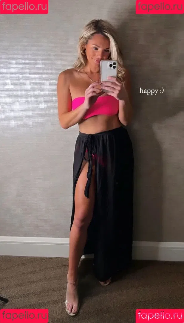 Annie Agar Onlyfans Photo Gallery 