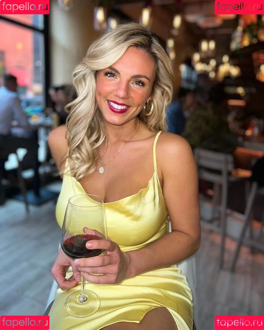 Annie Agar Onlyfans Photo Gallery 