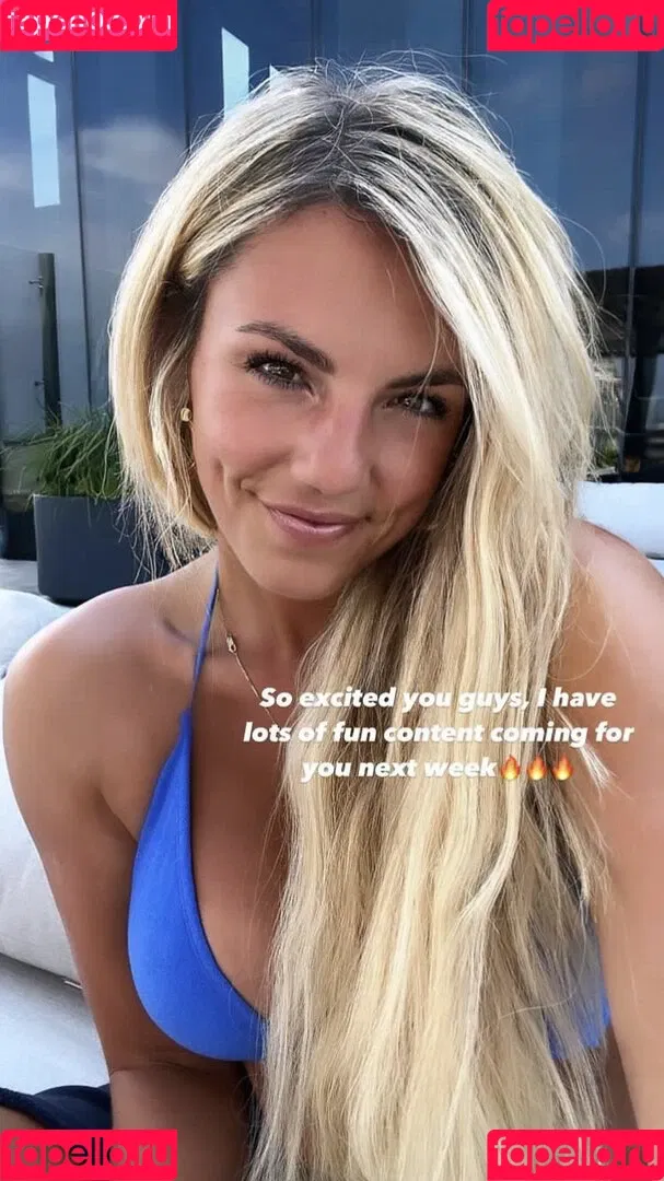 Annie Agar Onlyfans Photo Gallery 