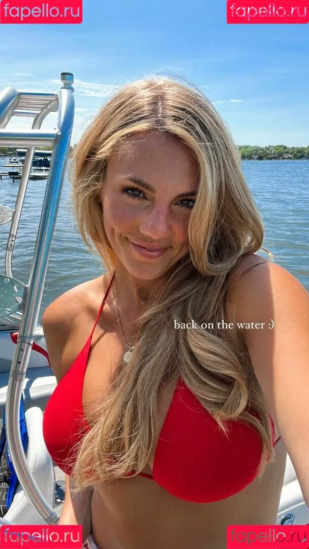 Annie Agar Onlyfans Photo Gallery 