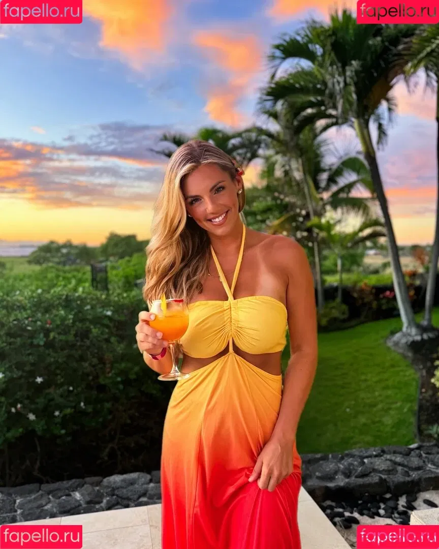 Annie Agar Onlyfans Photo Gallery 