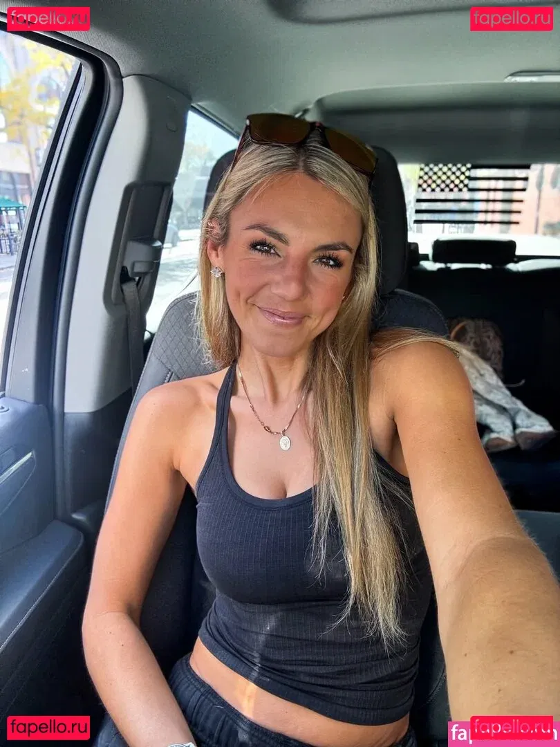 Annie Agar Onlyfans Photo Gallery 