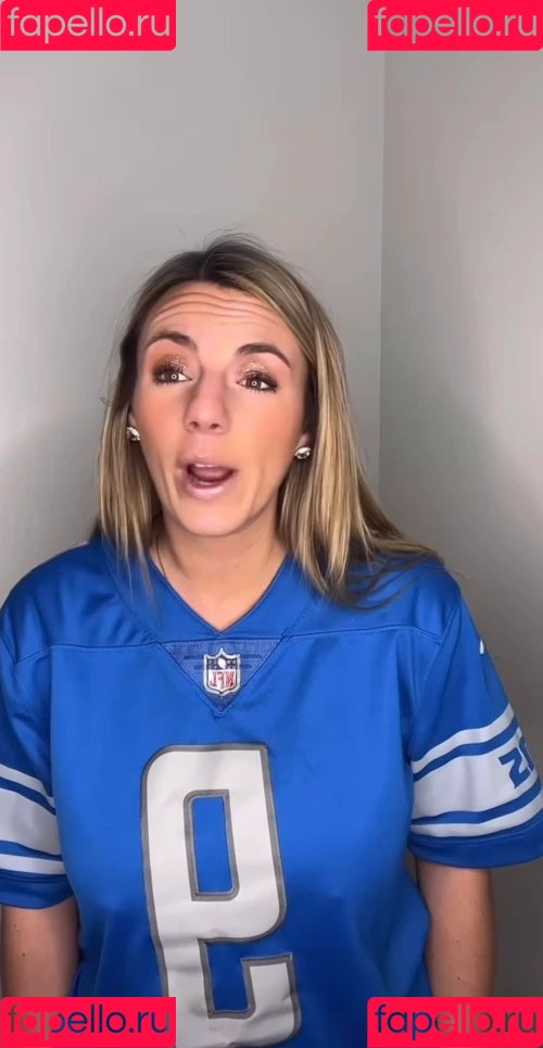 Annie Agar Onlyfans Photo Gallery 