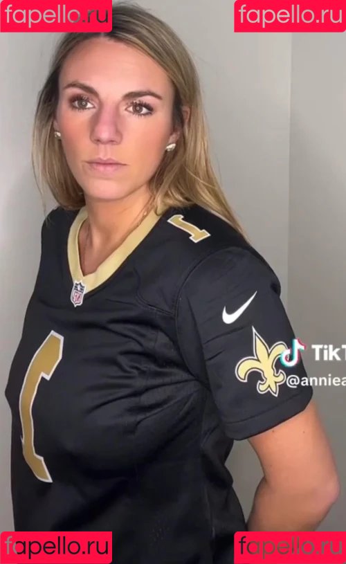 Annie Agar Onlyfans Photo Gallery 