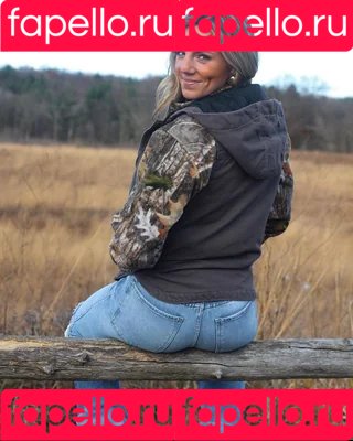 Annie Agar Onlyfans Photo Gallery 