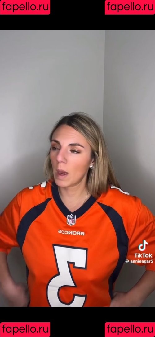 Annie Agar Onlyfans Photo Gallery 