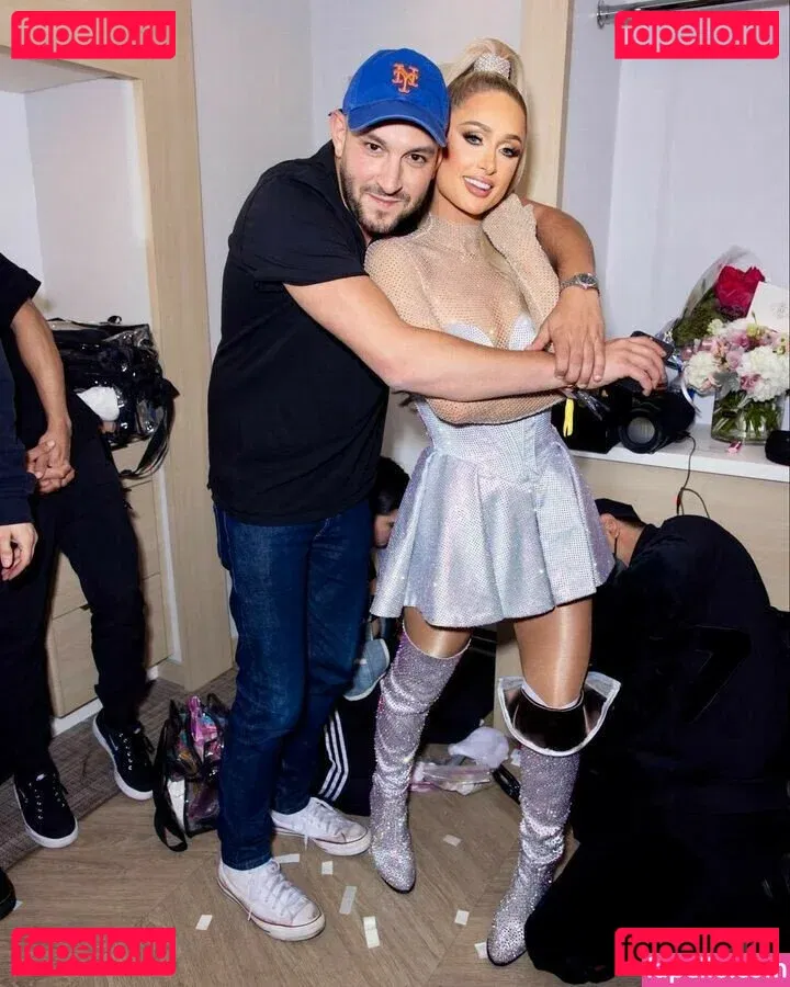 Paris Hilton Onlyfans Photo Gallery 