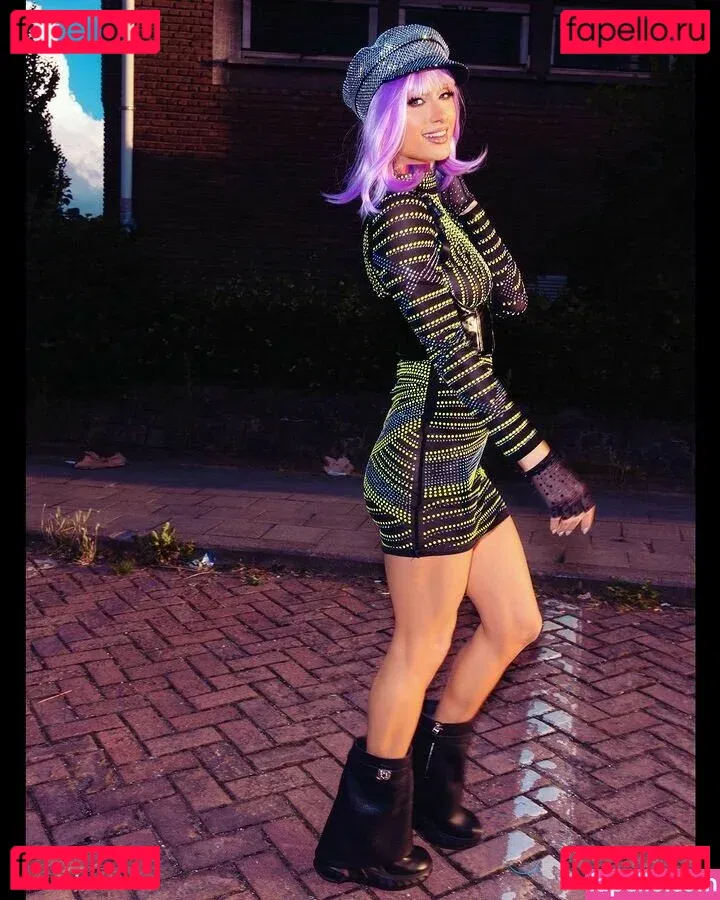 Paris Hilton Onlyfans Photo Gallery 