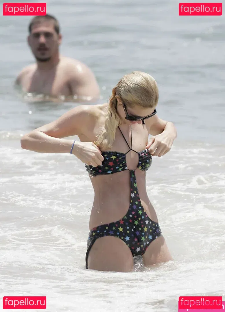 Paris Hilton Onlyfans Photo Gallery 