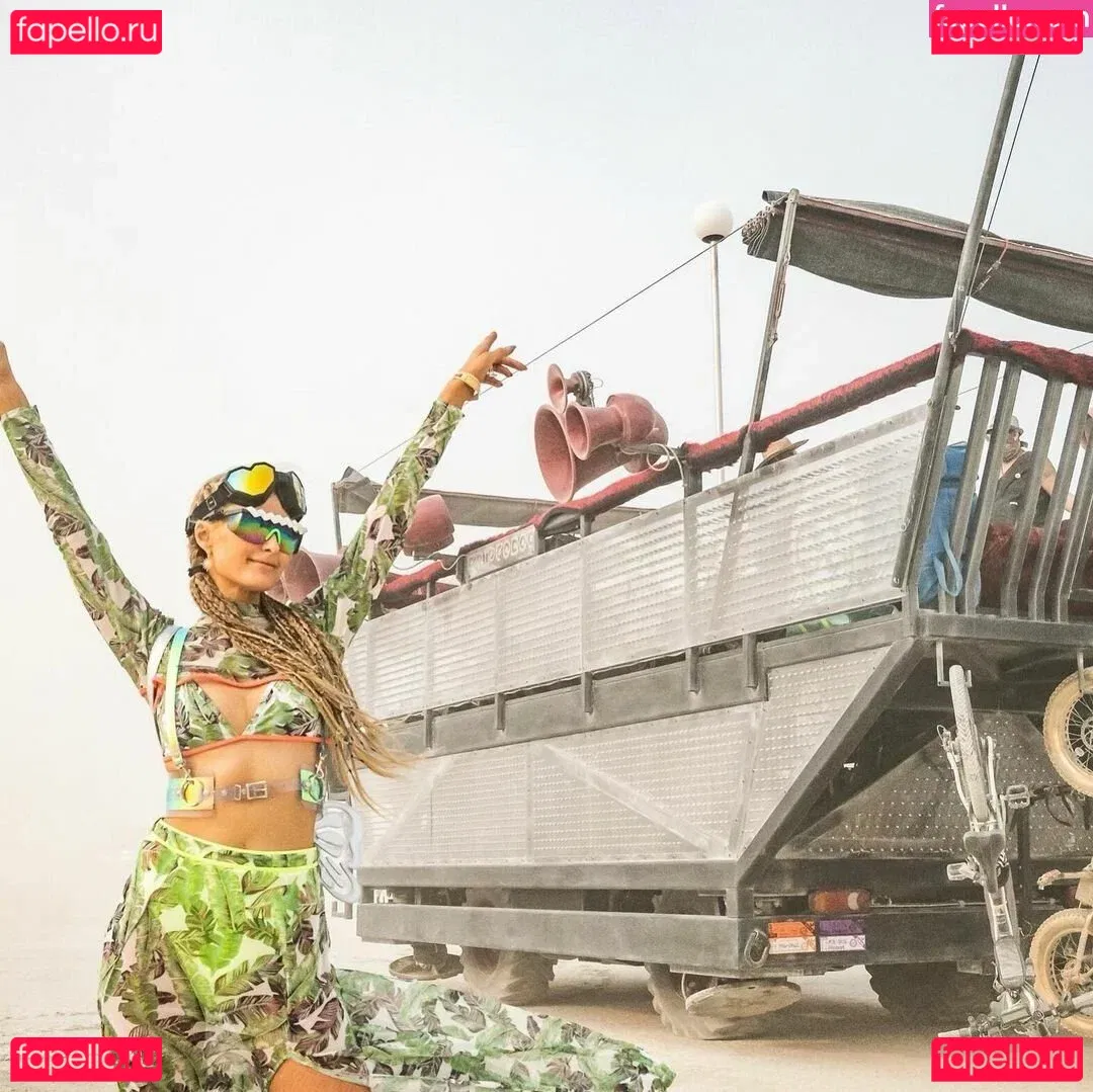 Paris Hilton Onlyfans Photo Gallery 