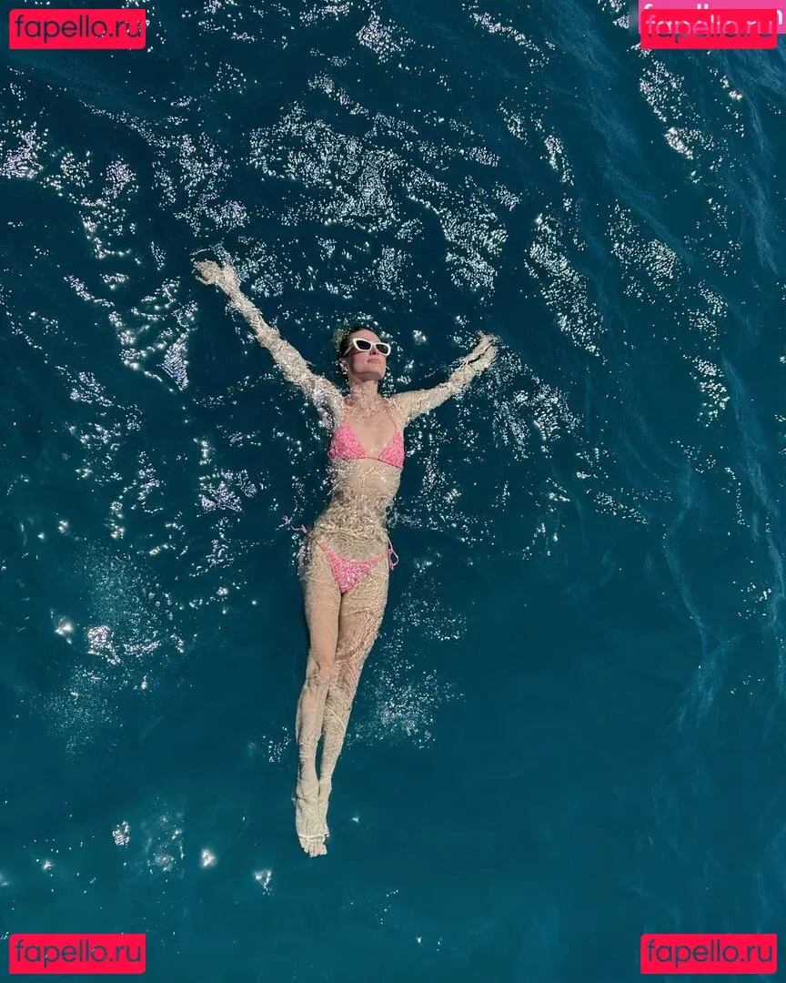 Paris Hilton Onlyfans Photo Gallery 