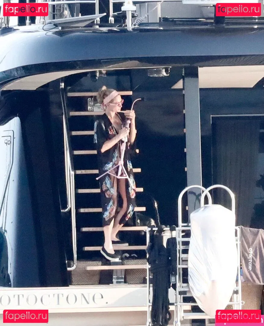 Paris Hilton Onlyfans Photo Gallery 