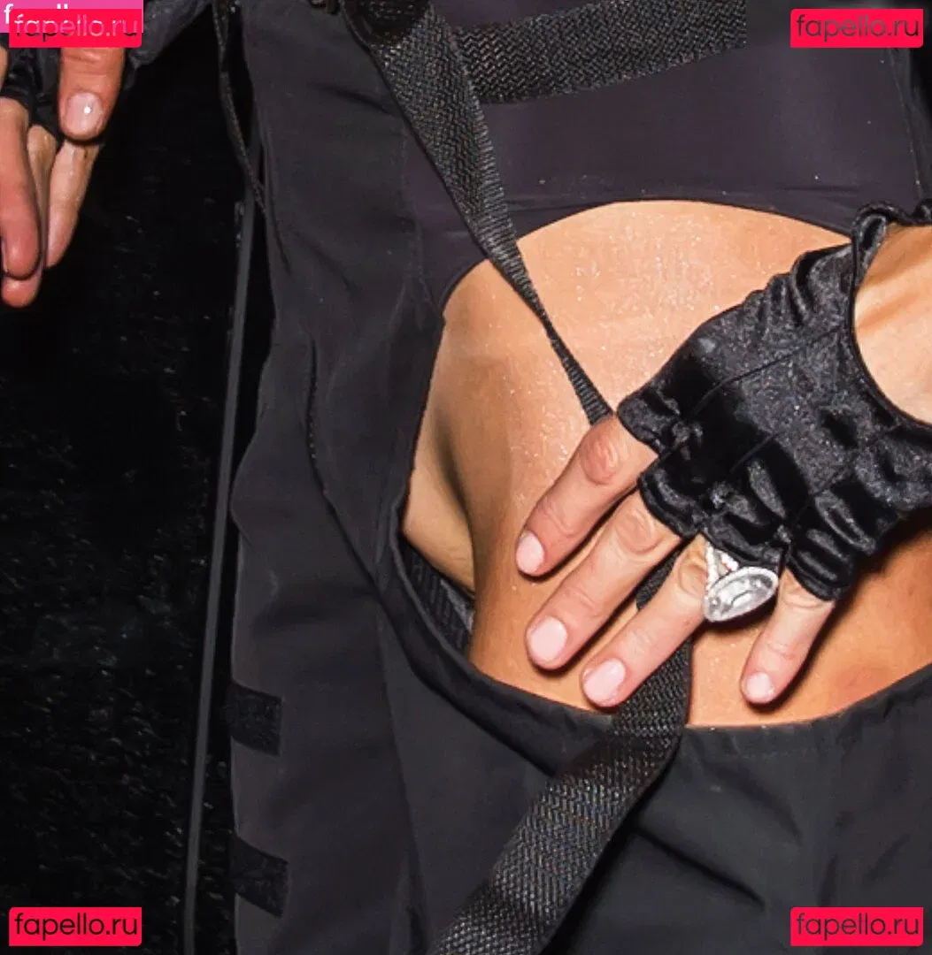 Paris Hilton Onlyfans Photo Gallery 