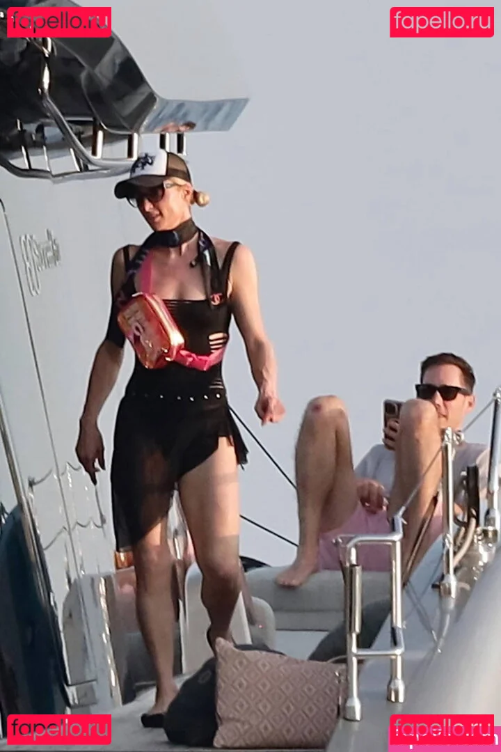 Paris Hilton Onlyfans Photo Gallery 