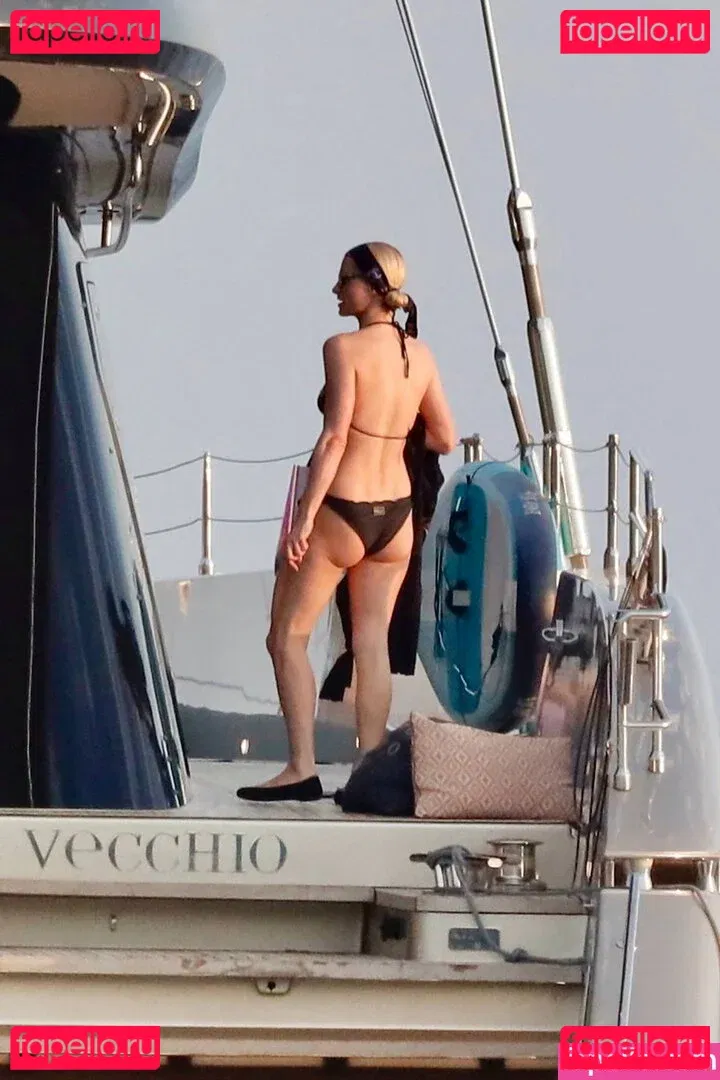 Paris Hilton Onlyfans Photo Gallery 