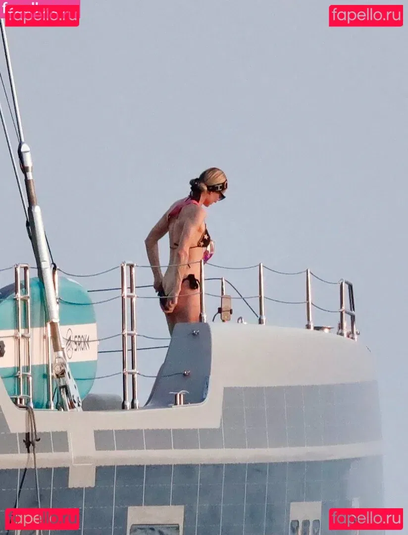 Paris Hilton Onlyfans Photo Gallery 