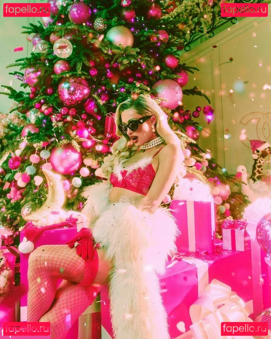 Paris Hilton Onlyfans Photo Gallery 