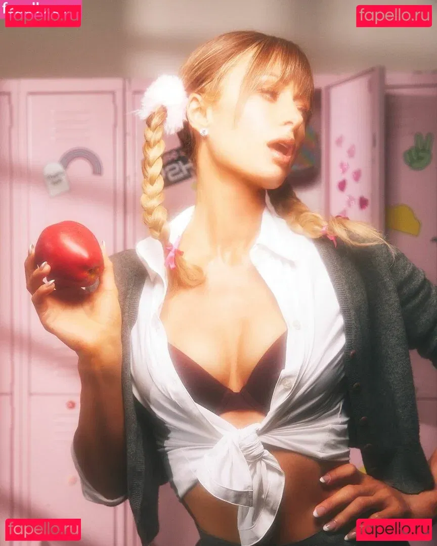 Paris Hilton Onlyfans Photo Gallery 