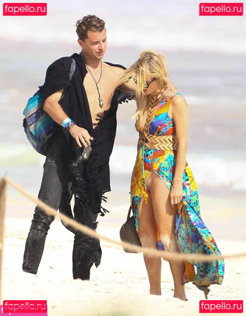 Paris Hilton Onlyfans Photo Gallery 