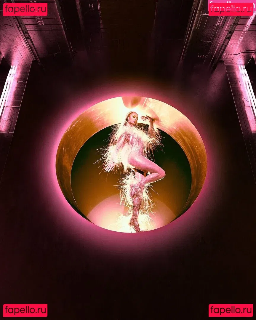 Paris Hilton Onlyfans Photo Gallery 