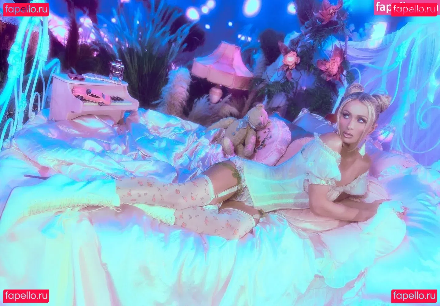 Paris Hilton Onlyfans Photo Gallery 