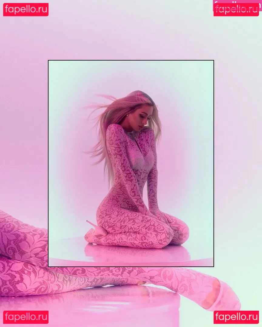 Paris Hilton Onlyfans Photo Gallery 