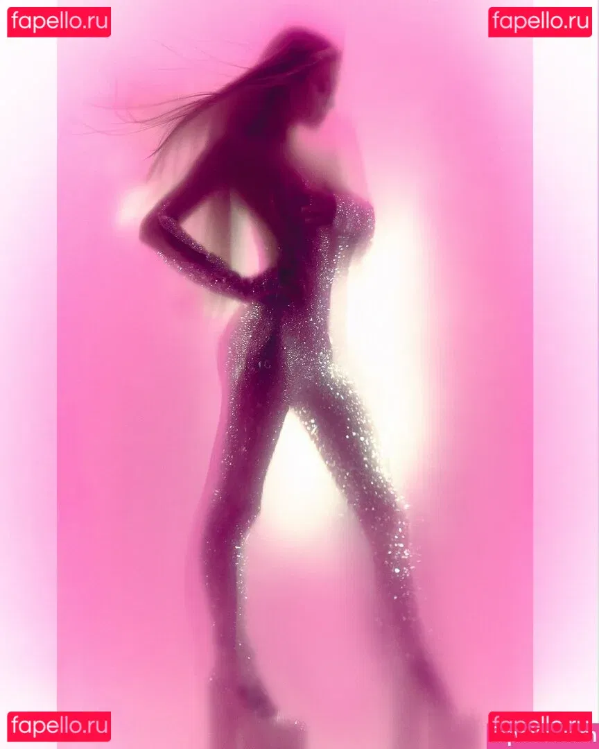 Paris Hilton Onlyfans Photo Gallery 