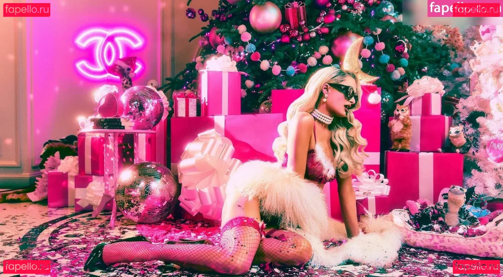 Paris Hilton Onlyfans Photo Gallery 