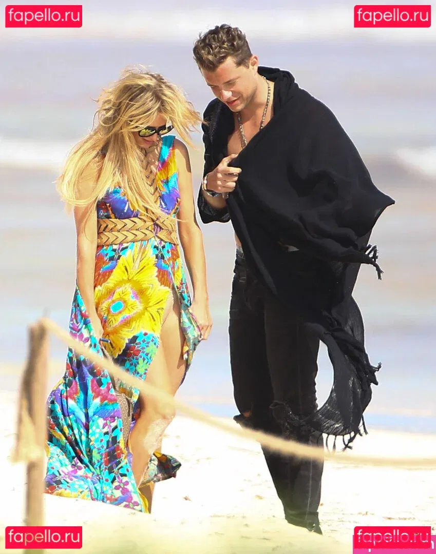 Paris Hilton Onlyfans Photo Gallery 