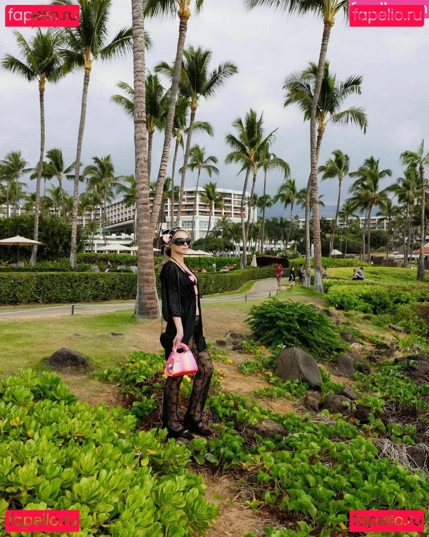 Paris Hilton Onlyfans Photo Gallery 