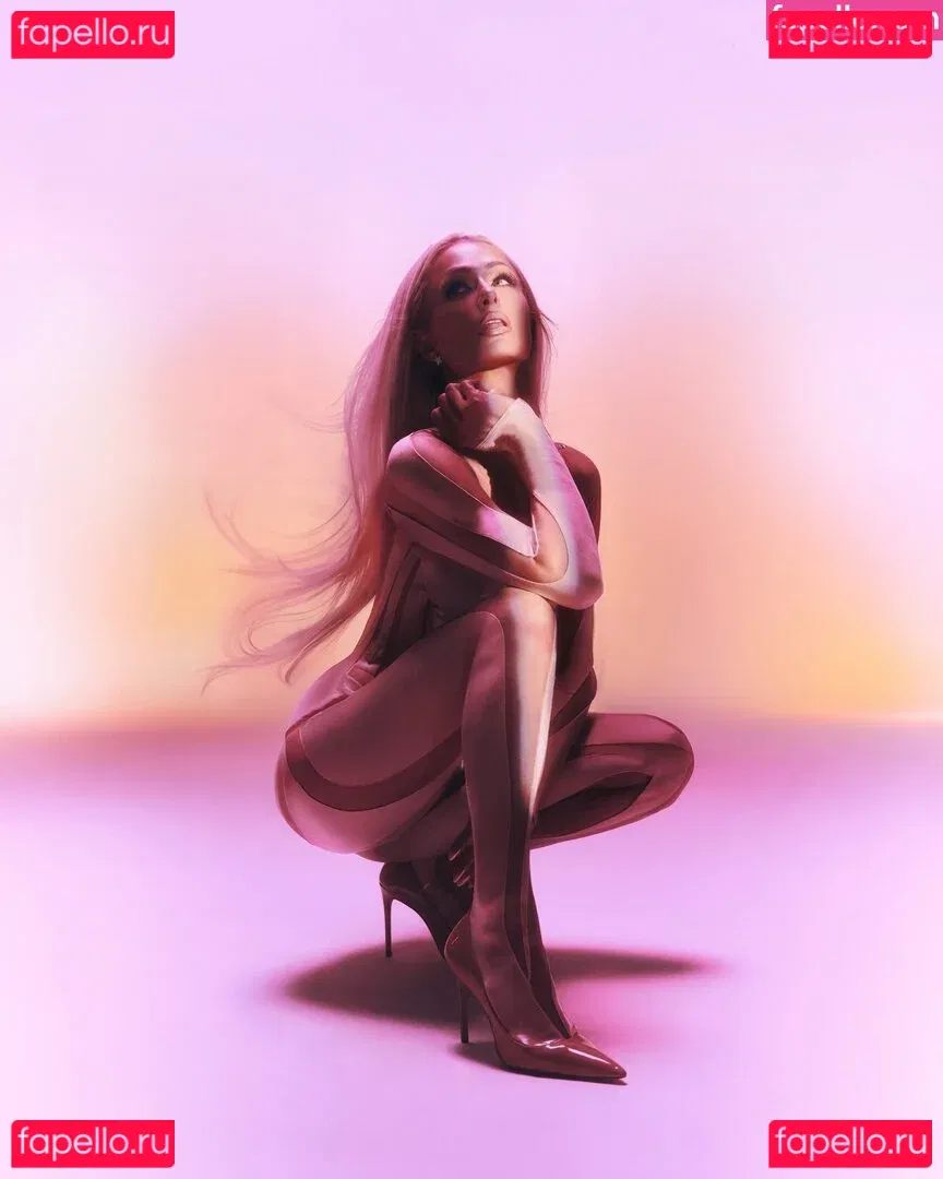 Paris Hilton Onlyfans Photo Gallery 