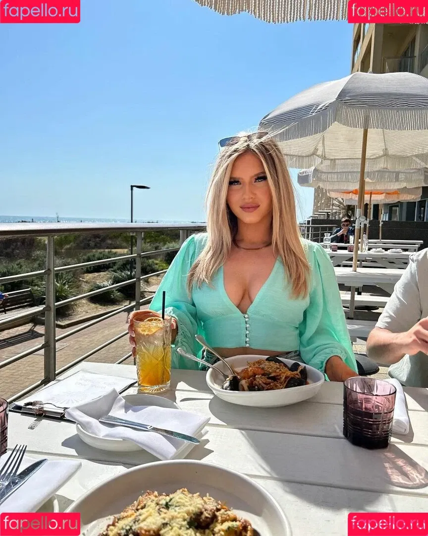 Tayla Renee Barker Onlyfans Photo Gallery 