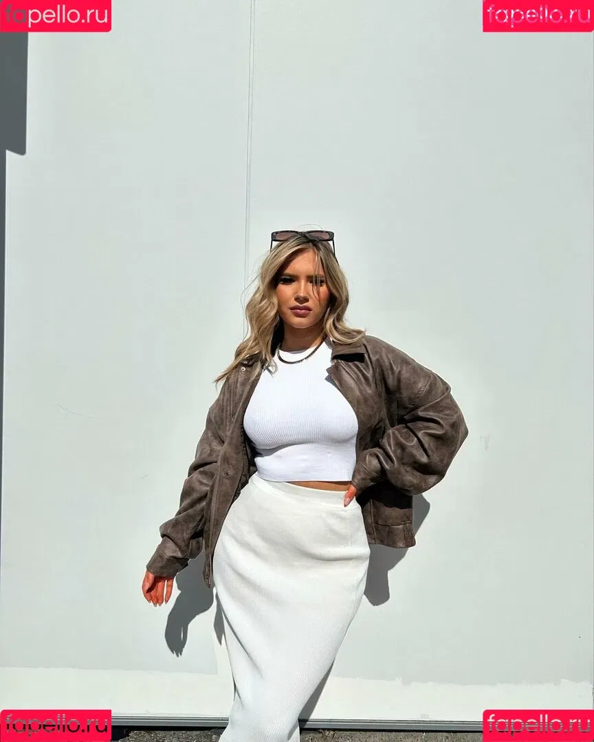 Tayla Renee Barker Onlyfans Photo Gallery 