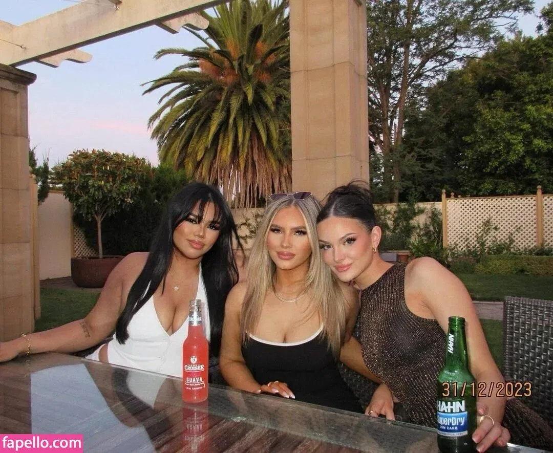 Tayla Renee Barker Onlyfans Photo Gallery 