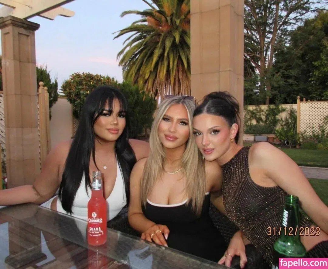 Tayla Renee Barker Onlyfans Photo Gallery 