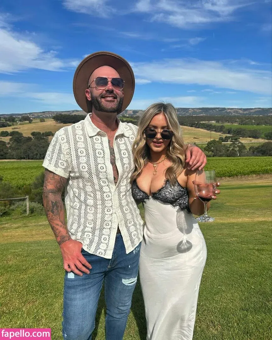 Tayla Renee Barker Onlyfans Photo Gallery 